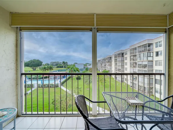 8900 Washington Blvd #404, Pembroke Pines, FL 33025