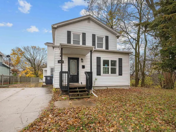 2804 8th Ave, Moline, IL 61265