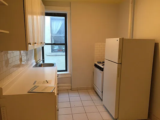 Rented by Realty Collective | media 13