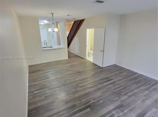 835 NE 212th Ter APT 5, Miami, FL 33179