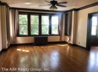 1112 Curtiss St APT B1, Downers Grove, IL 60515