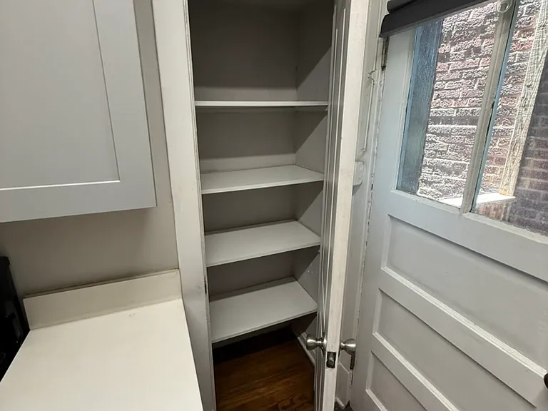 3539 Lawn Ave #1S — Photo 12
