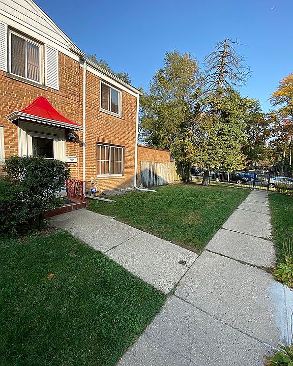 1st image of 1759 W Chase Ave