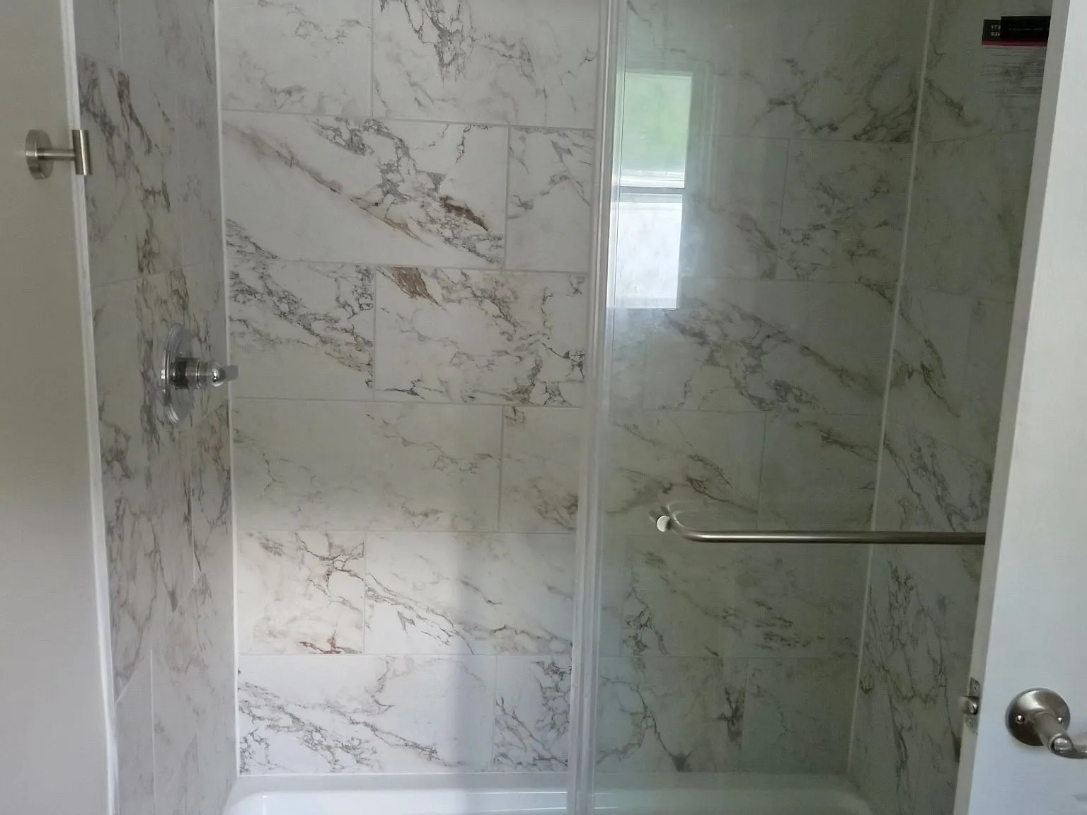 3 bed, 1080 sqft, $1,850 — Photo 3