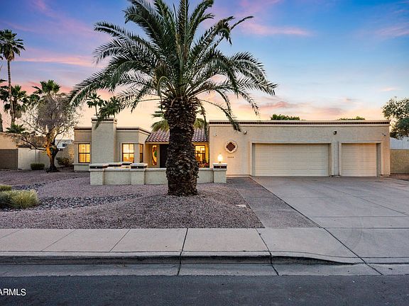 2nd image of 3312 S LOS FELIZ Drive