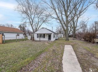 961 Patterson Dr, Monroe, MI 48161