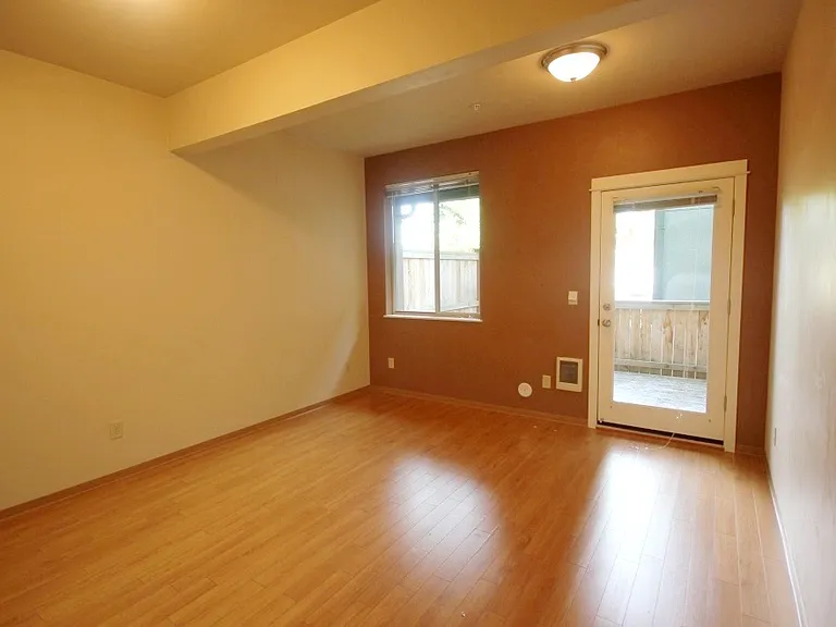 648 E 17th Ave #1-20 — Photo 27