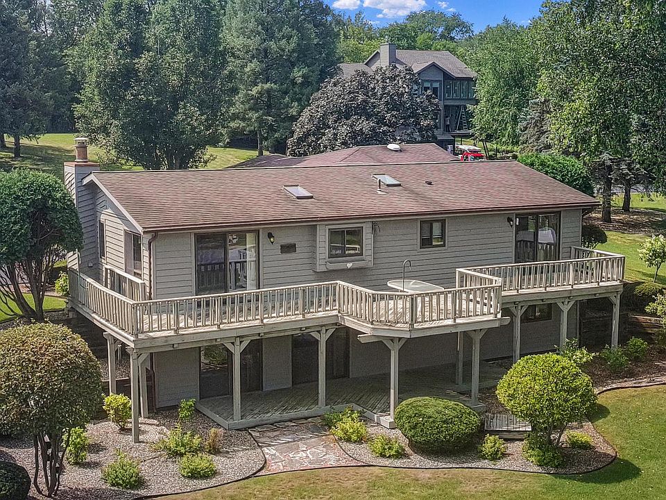 1st image of W5300 Briarwood ROAD