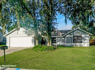 2508 S Golfview Dr, Plant City, FL 33566