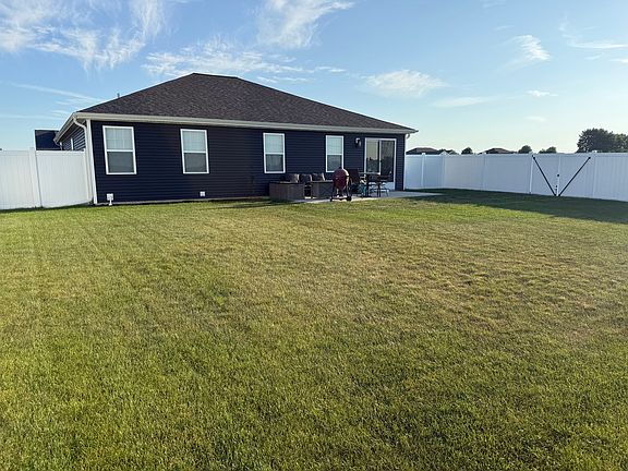 2nd image of 609 34th St
