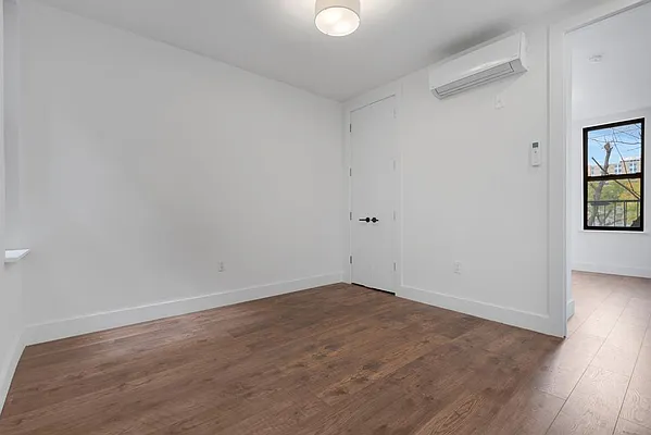 Rented by Brick&Mortar | media 8