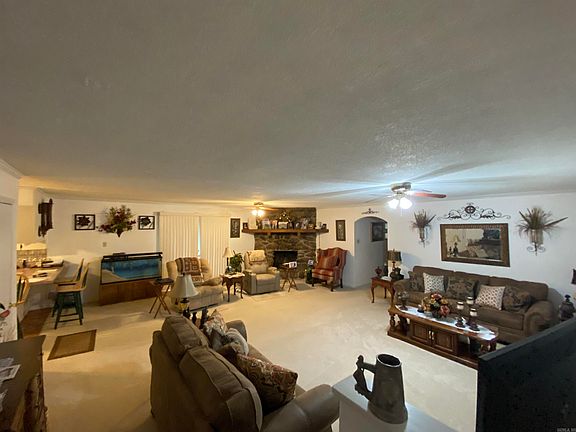 2nd image of 40 Single Oaks Dr