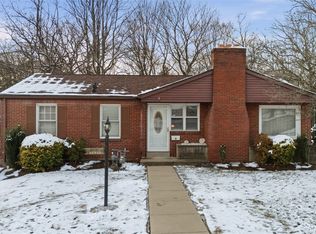 9 Oakwood Ter, Oakmont, PA 15139