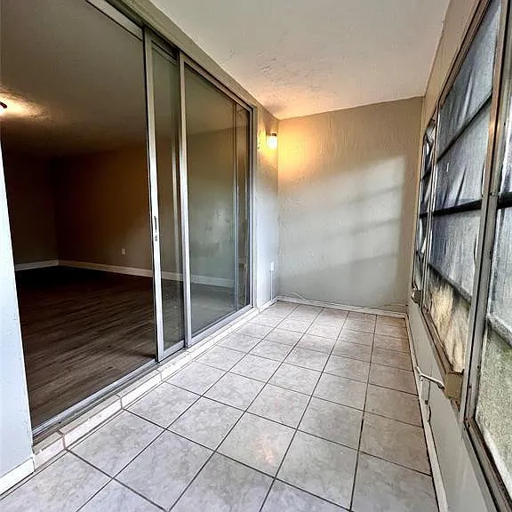 7000 NW 17th St #109 — Photo 19