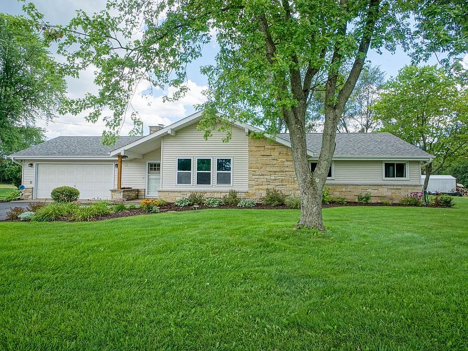 213 West State Rd, North Prairie, WI 53153 Zillow