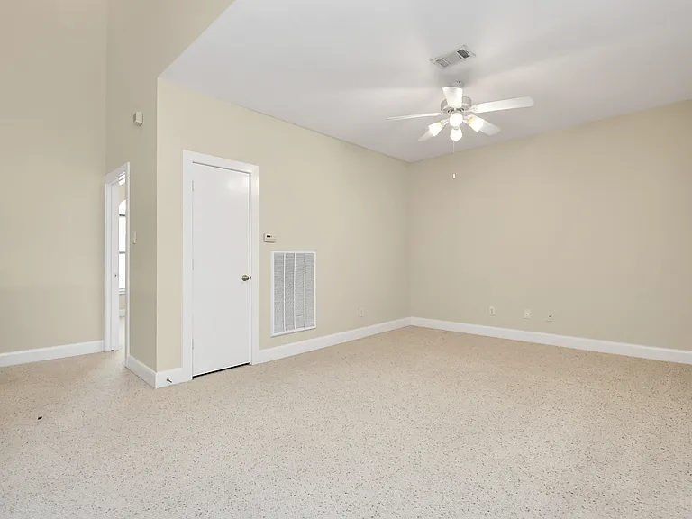 9826 Marlink Ln — Photo 32