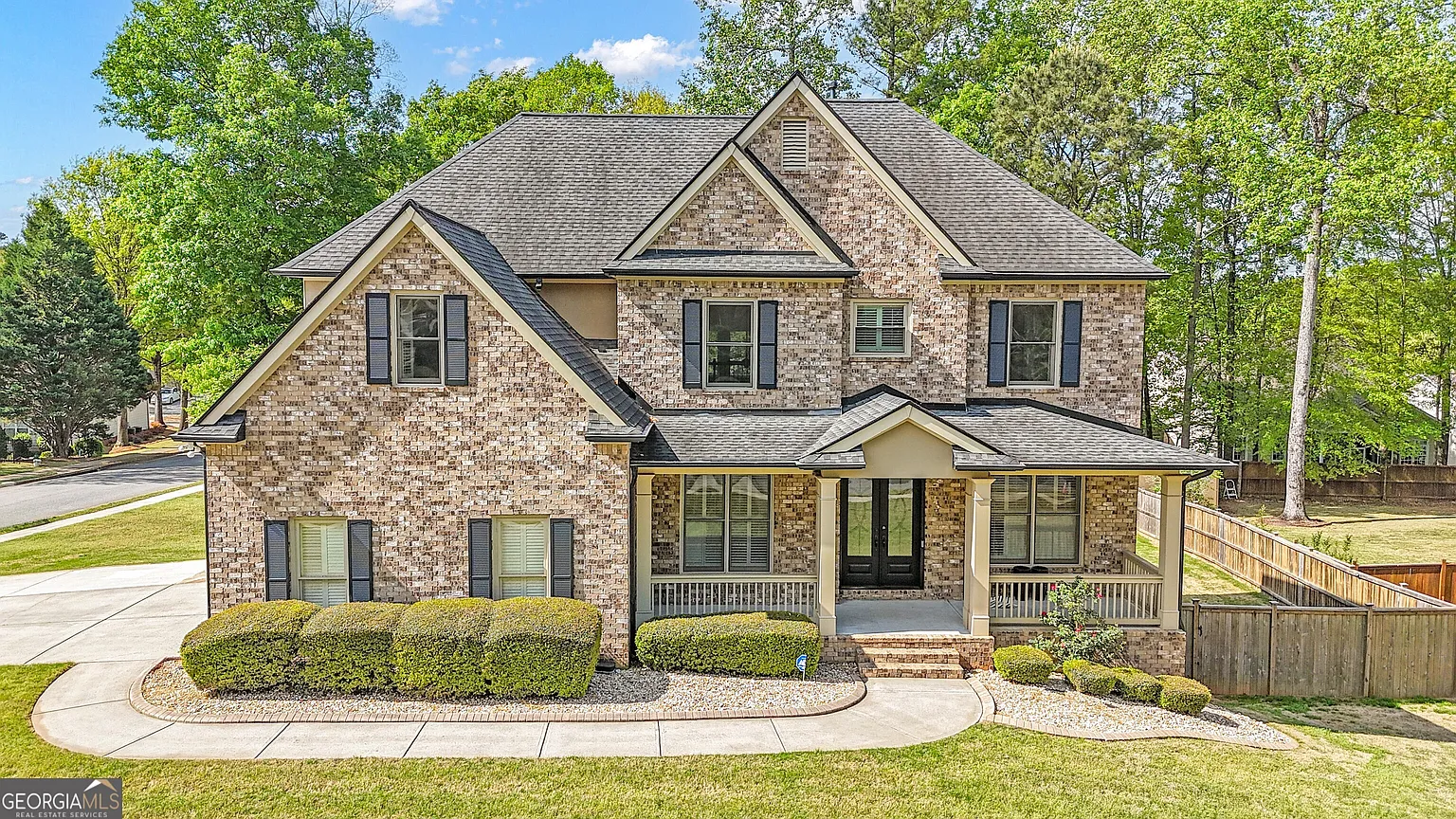 151 Lake Forest Dr photo 1