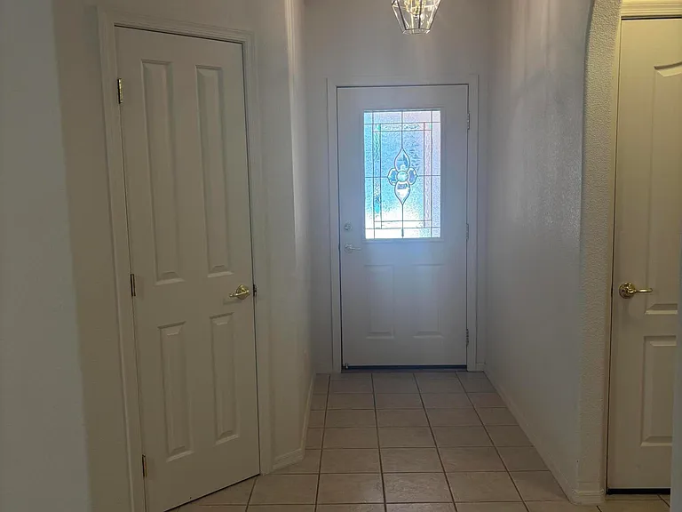 1331 Deborah Dr — Photo 2