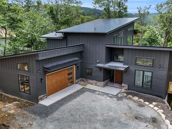 109 Pinnacle Ridge Road, Beech Mountain, NC 28604