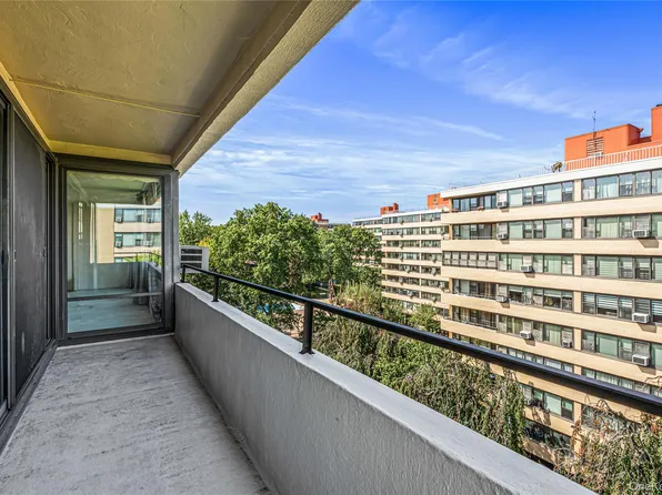 162-40 9th Avenue #8D, Beechhurst, NY 11357