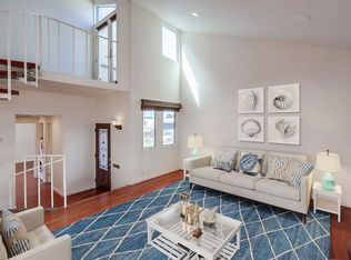 526 Stratford Ct, Del Mar, CA 92014