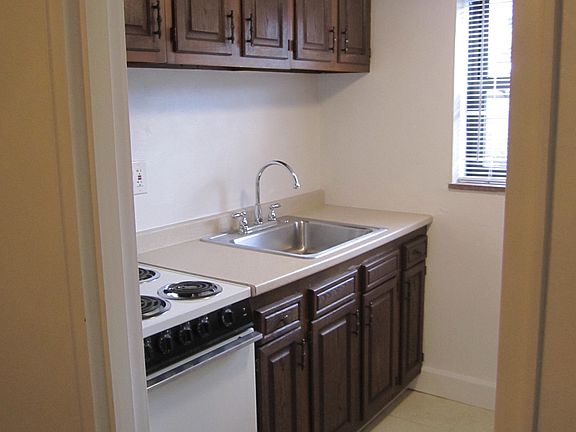5th image of 2976 Voelkel Ave APT 1