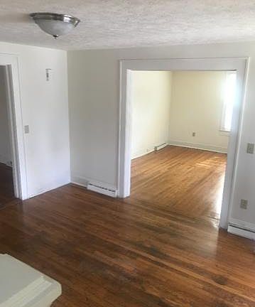 4th image of 1016 Downey St