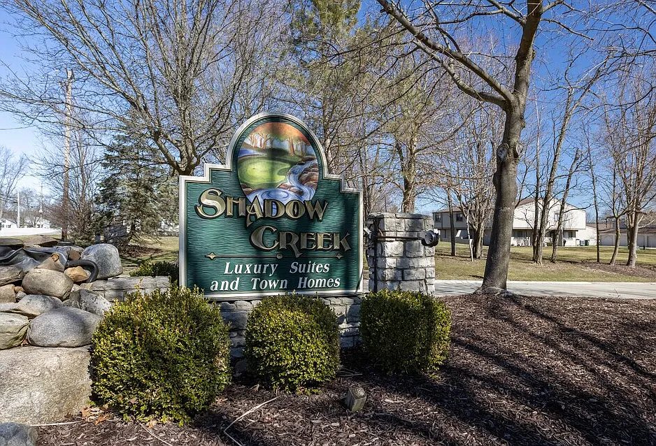 Shadow Creek Apartments