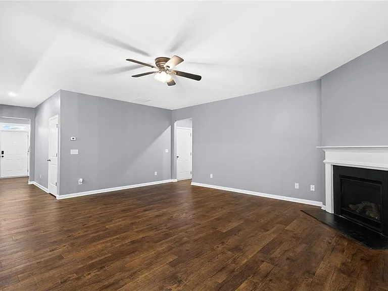 407 Aviary Ln — Photo 16