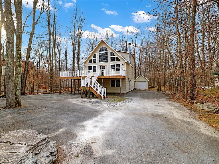 309 Stroud Ct — Photo 43