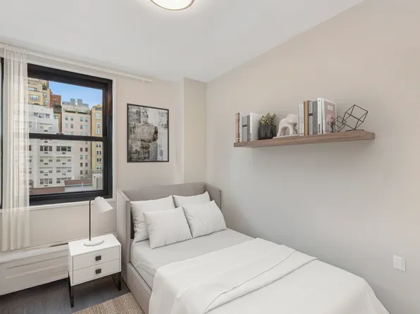 315 East 70th Street 9A image 6 of 7