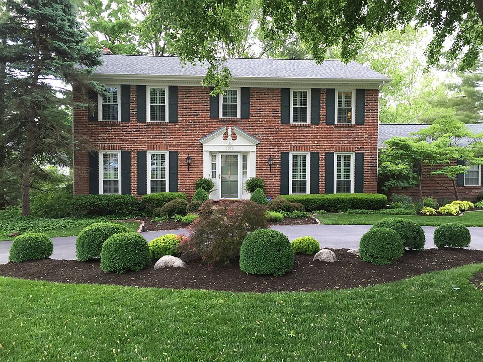1st image of 1010 Camargo Dr