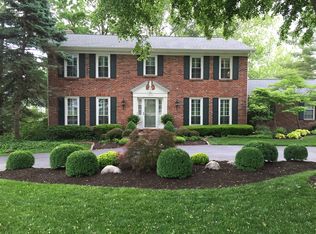 1010 Camargo Dr, Ballwin, MO 63011