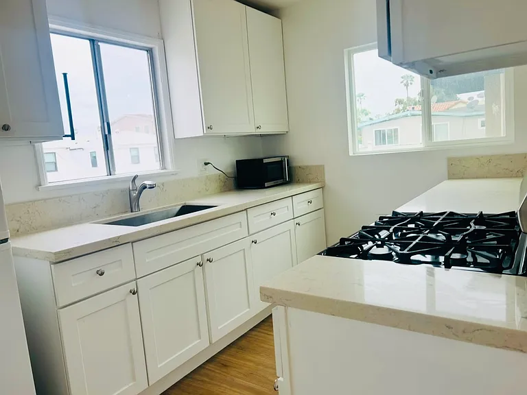 53 Argonne Ave #3 — Photo 12