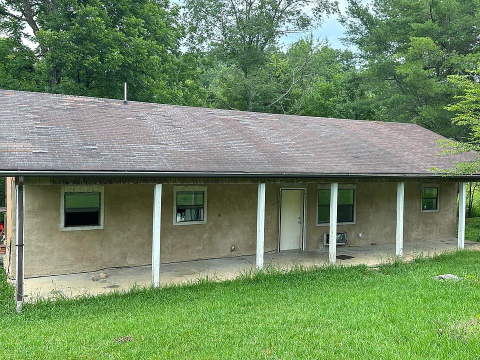 1st image of 828 Clairmont Rd
