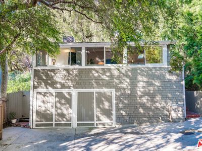 9875 Portola Dr, Beverly Hills, CA, 90210