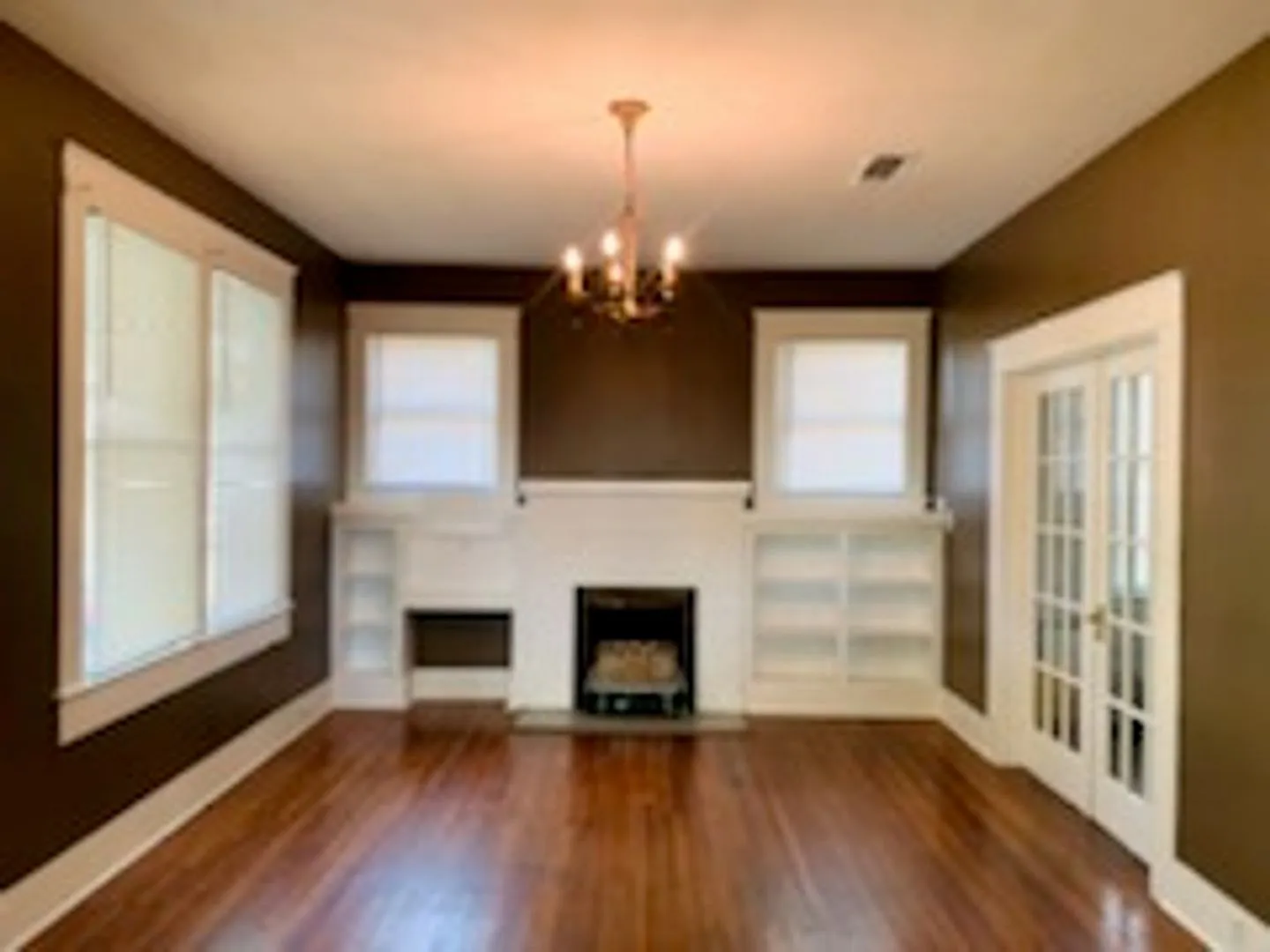 Charming 3 Bedroom Home With Historic Character And Modern Comforts $1,595/Month — Photo 2