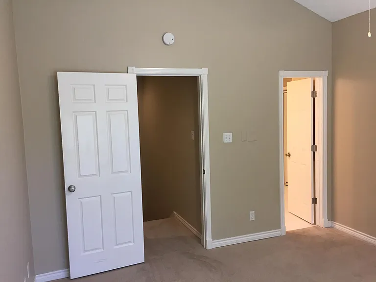 14400 Montfort Dr — Photo 23