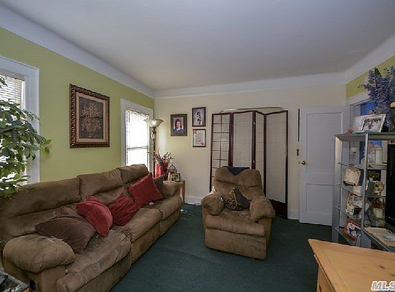 2nd image of 1 Walnut Ave