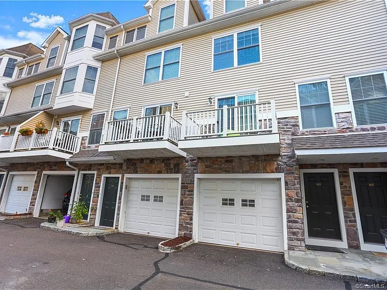 85 Camp Ave #18E — Photo 16
