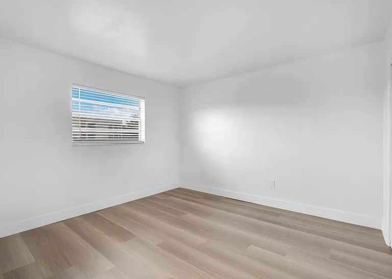 7720 N Miami Ave #208 — Photo 11