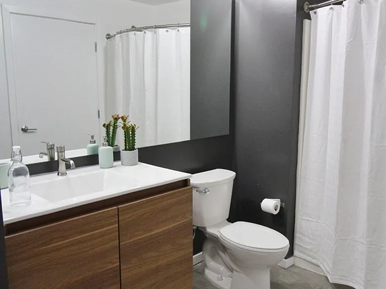 Crest-Urban Apartments — Photo 6