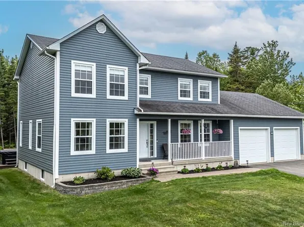 30 Rose Way, New Maryland, NB E3C 0C1