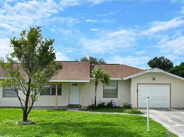 1414 Alwynne Dr, Lehigh Acres, FL 33936
