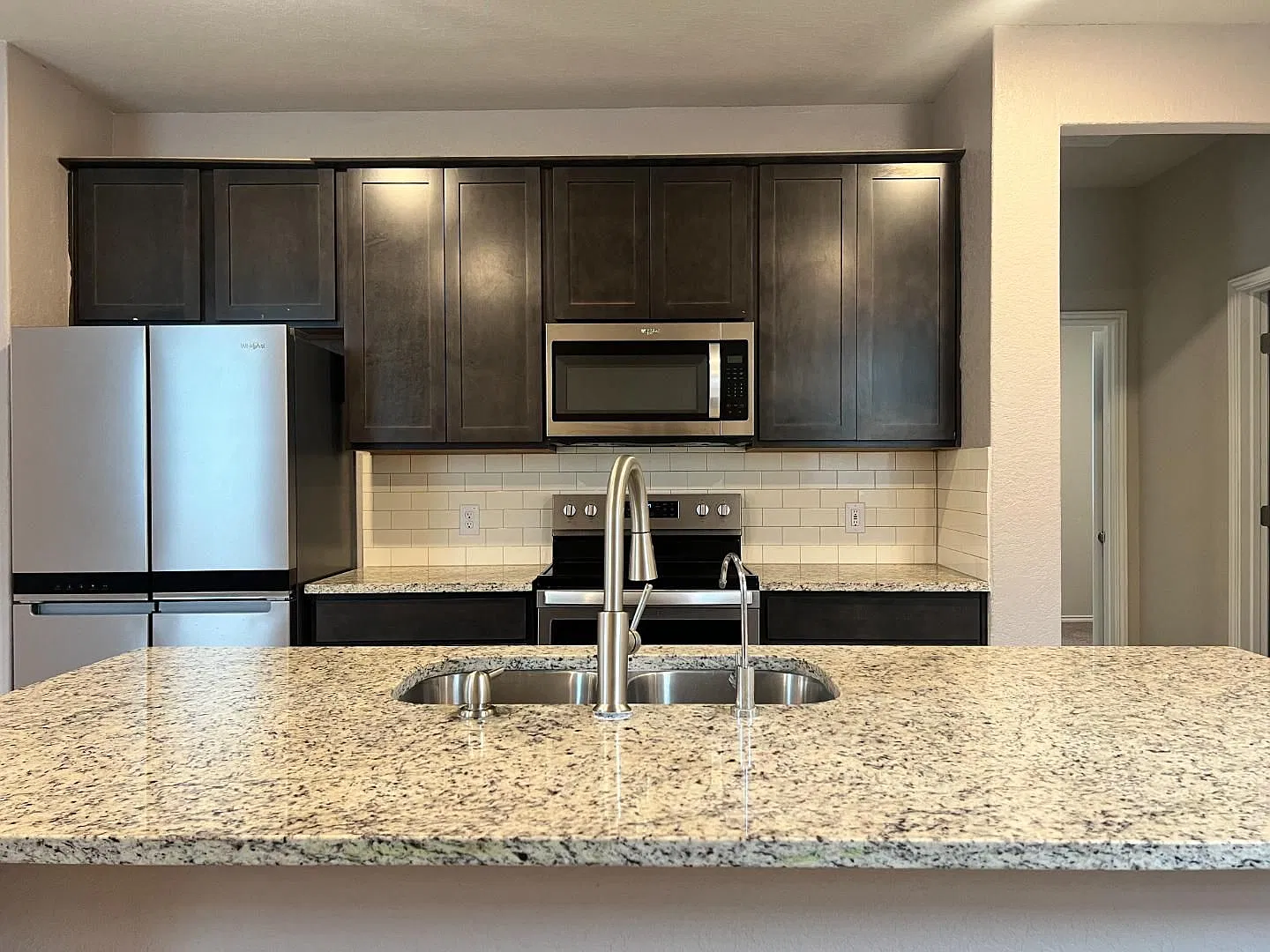 Beautiful 3 Bedroom Hill Country Home! — Photo 3