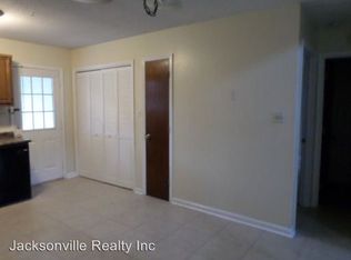367 W Frances St, Jacksonville, NC 28546