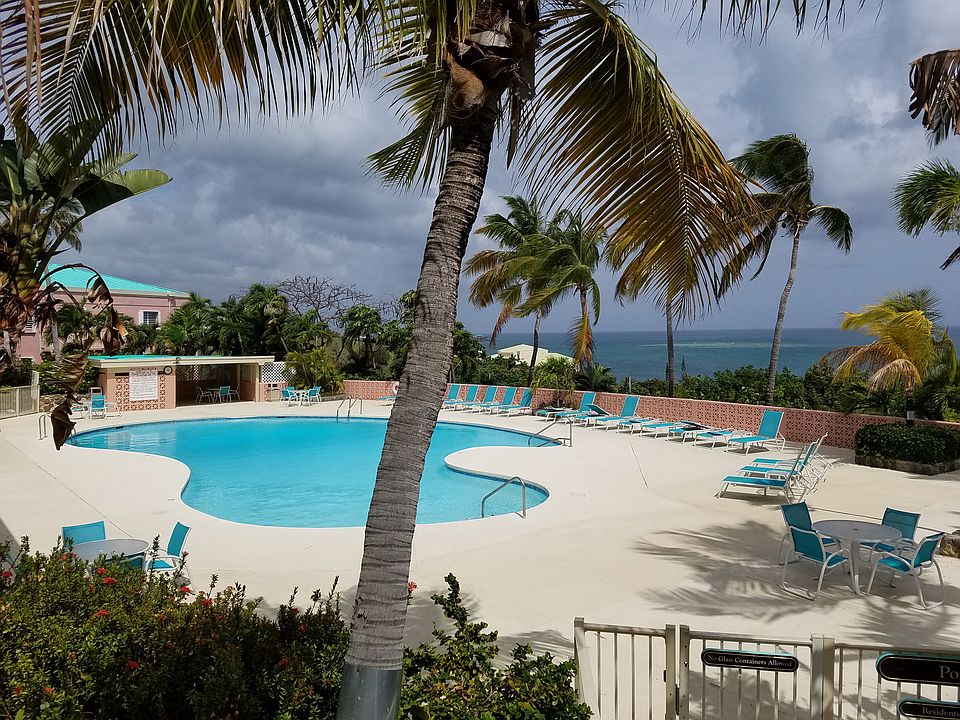 Community pool