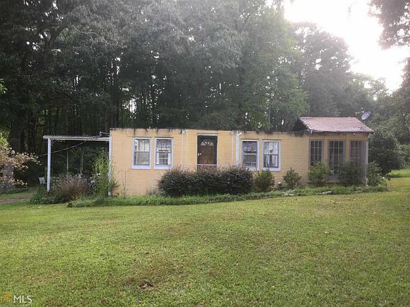 3rd image of 5085 Gwendoline Dr