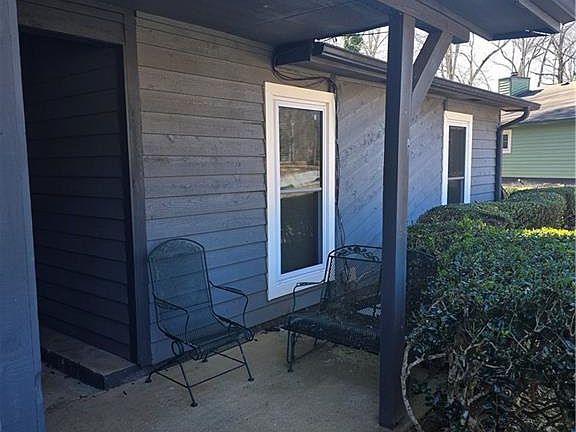 2nd image of 3605 Riverchase Ct