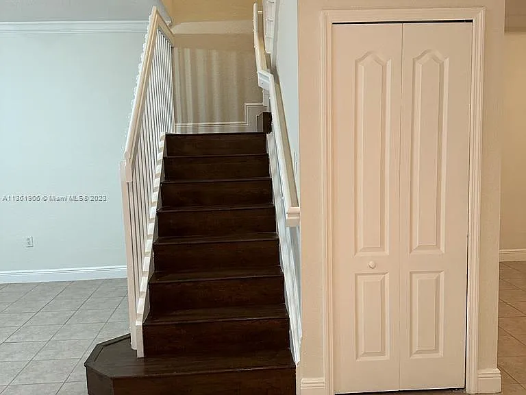 15315 SW 9th Way — Photo 16